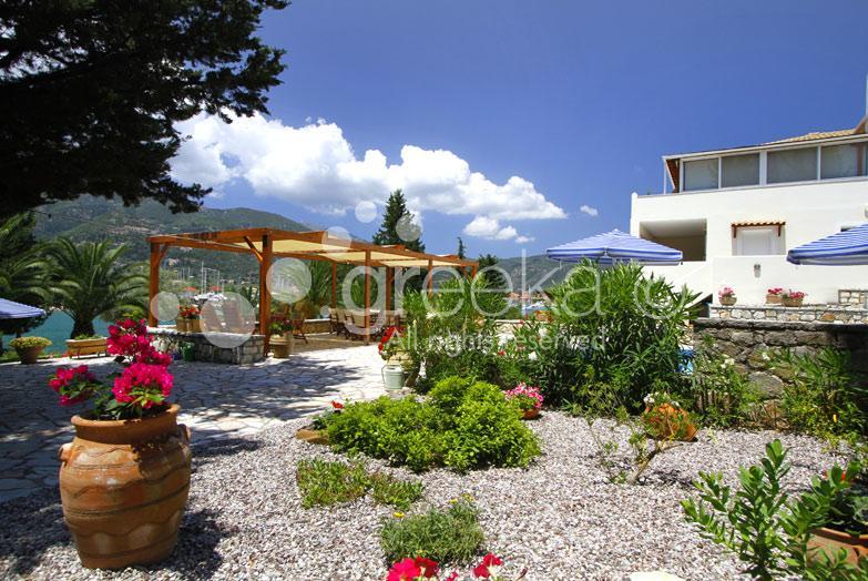 Geni Garden Apartments Exteriör bild